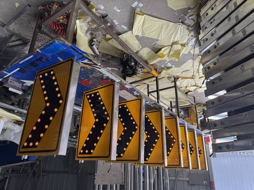 秦皇岛太阳能交通标牌的核心部件是电池,电池多久